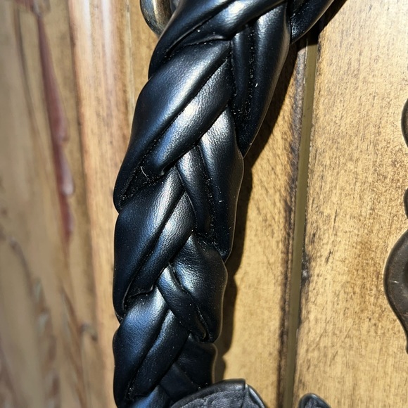 ELDA Bucket Bag - Picture 5 of 8